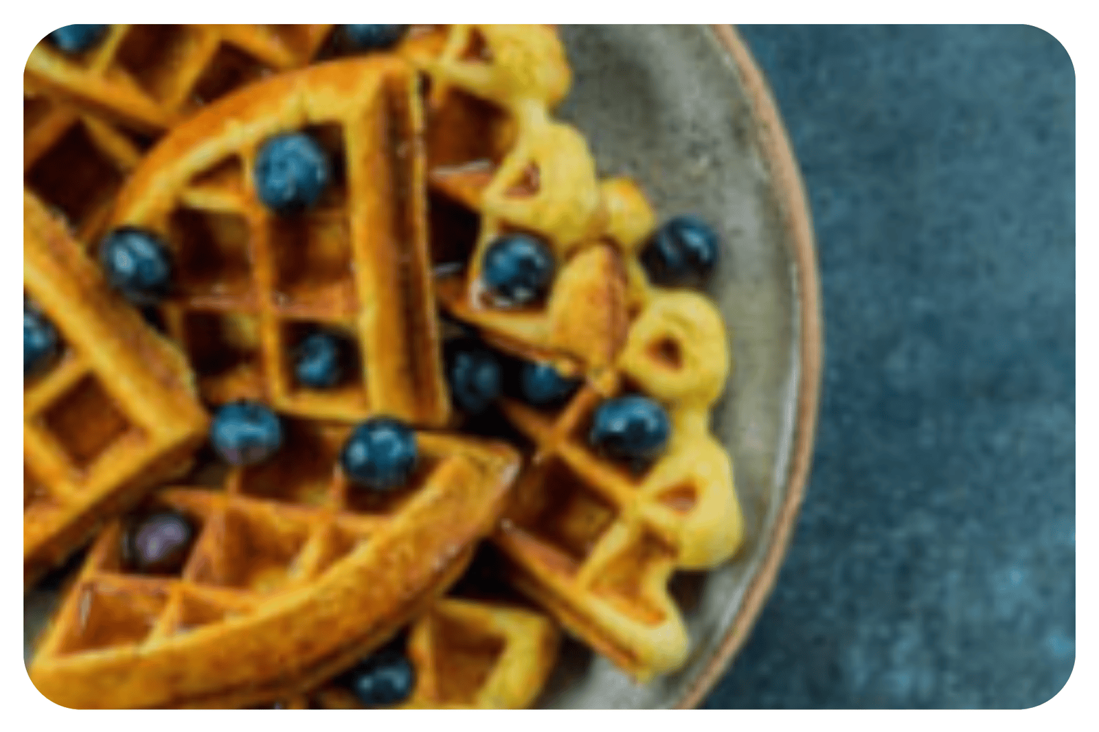 Wafles de platano y mora azul